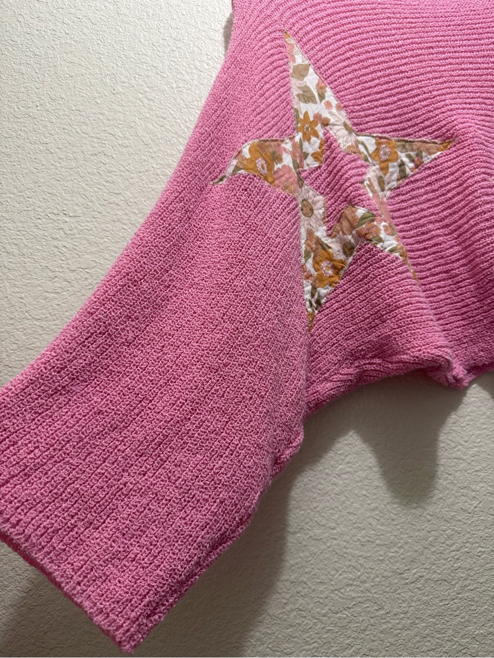 POL Bubblegum Star Patch Cropped Knit top size S euc - Picture 4 of 7
